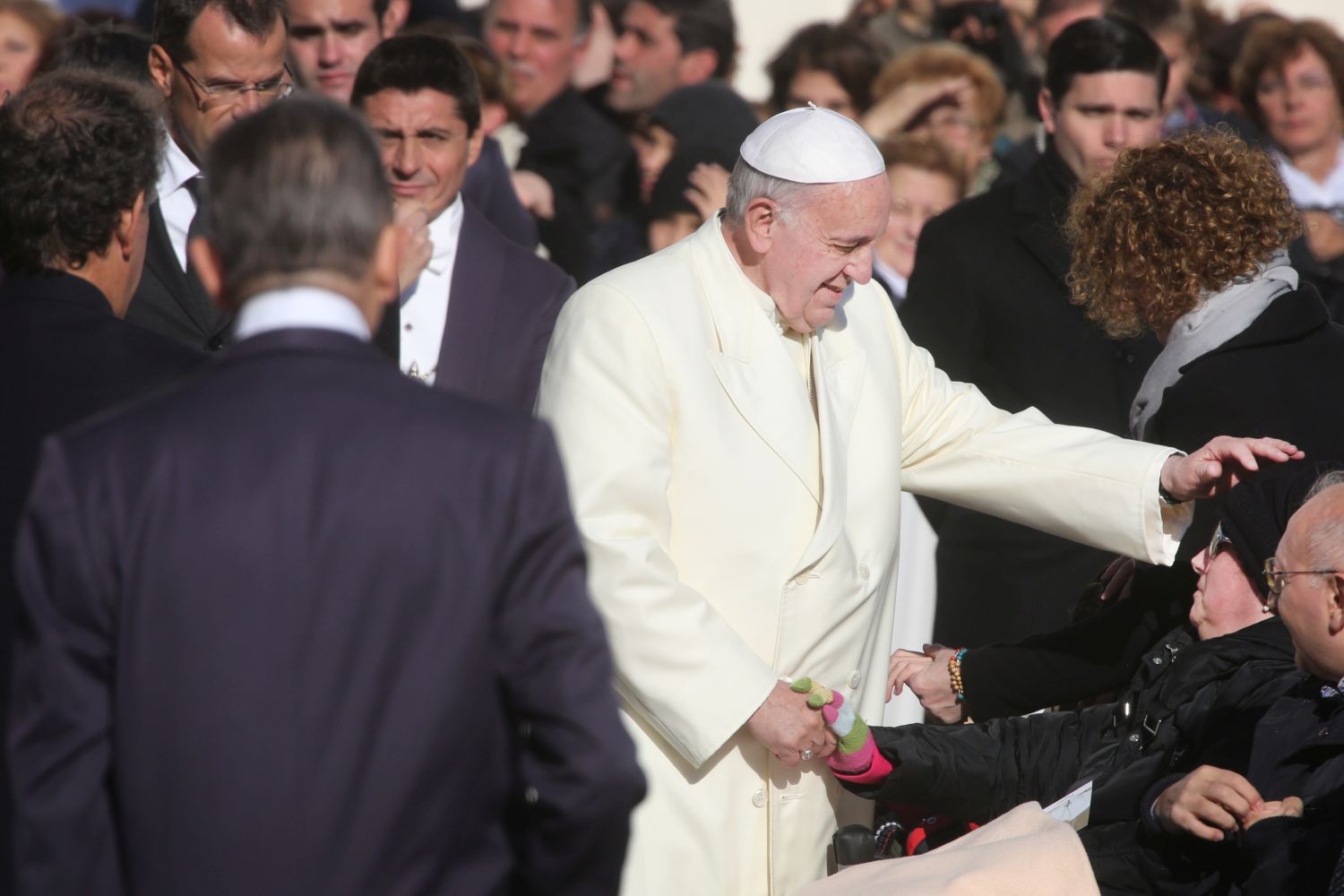 Paus Franciscus vraagt om solidariteit op Werelddag van de Armen